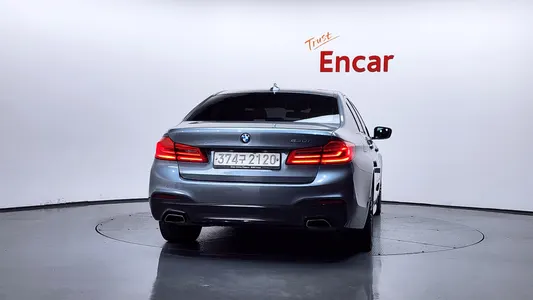 BMW 5 Series (G30) 530i M 2019 4
