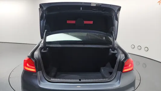 BMW 5 Series (G30) 530i M 2019 18