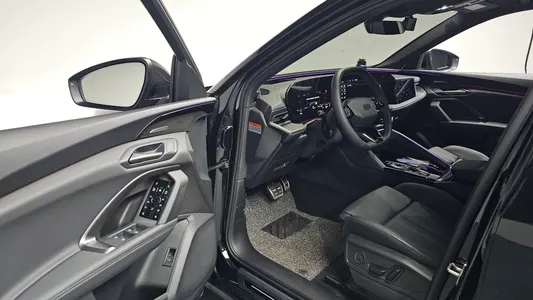 Audi Q5 (80A) 45 TFSI S Line 2025 9