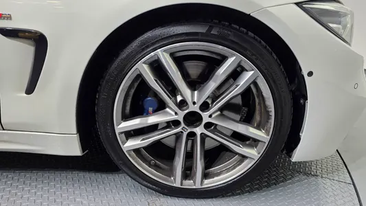 BMW 4 Series (F32) 430i M 2019 21