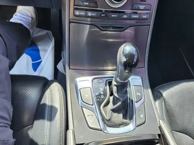 Hyundai Grandeur HG HG240 2015 9