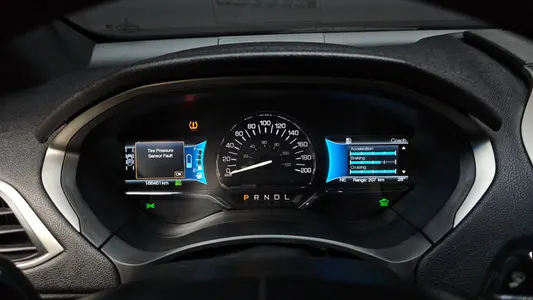 Lincoln MKZ 2017 8