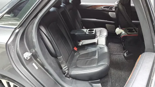 Lincoln MKZ 2017 11