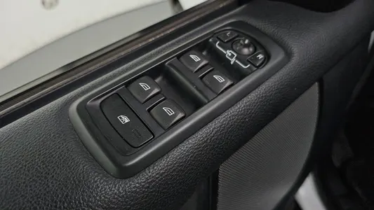 Land Rover 4 3.0 SDV6 HSE 2014 16
