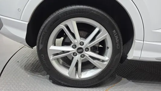 Audi Q3 (F3) 35 TDI 2023 5