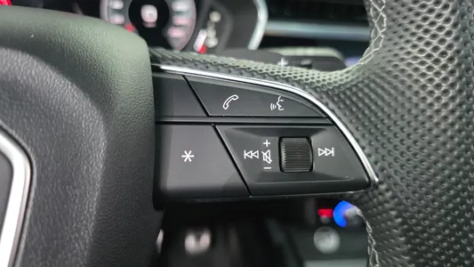 Audi Q3 (F3) 35 TDI 2023 16
