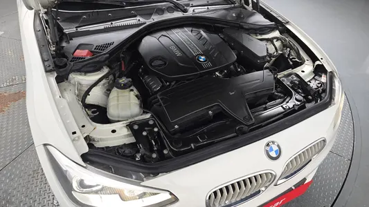 BMW 1 Series (F20) 118d 1 5 2014 6