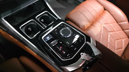 BMW i7 (G70) xDrive 60 M 2023 9