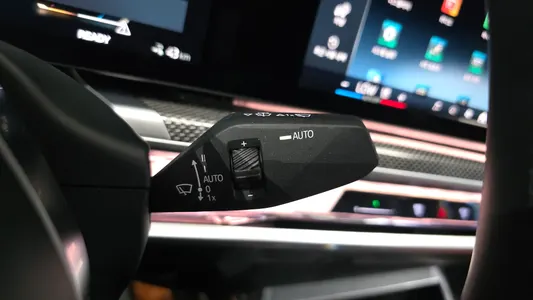 BMW i7 (G70) xDrive 60 M 2023 27