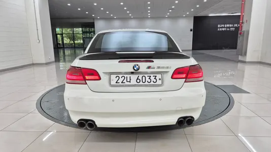 BMW 3 Series (E90) 328i 2008 6