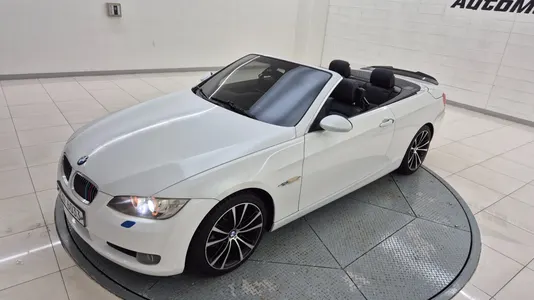 BMW 3 Series (E90) 328i 2008 8