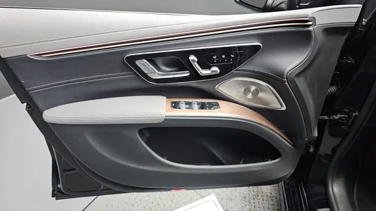 Mercedes-Benz EQS SUV X296 EQS580 4MATIC 2023 24