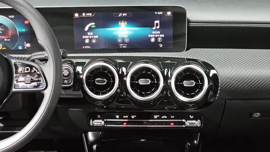 Mercedes-Benz A-Class W177 A220 2020 13