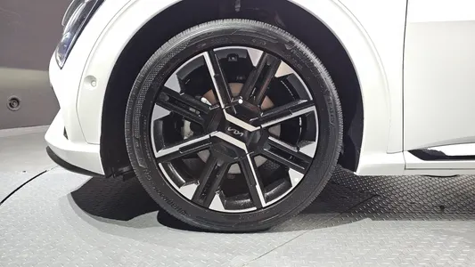 Kia EV6 4WD 2024 5