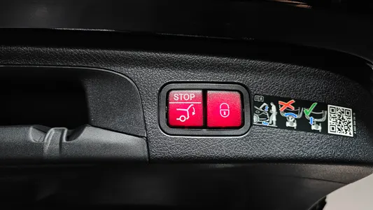 Mercedes-Benz GLE-Class W167 GLE450 4MATIC 2025 32