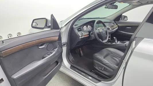 BMW 5 Series GT (F07) GT ED Edition 2012 10