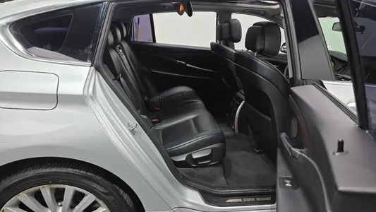 BMW 5 Series GT (F07) GT ED Edition 2012 17