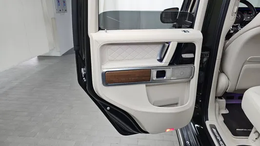 Mercedes-Benz G-Class W463b AMG G63 2023 25