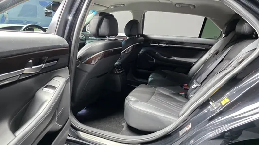 Genesis EQ900 3.3 T-GDI AWD 2016 12