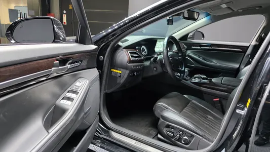 Genesis EQ900 3.3 T-GDI AWD 2016 10