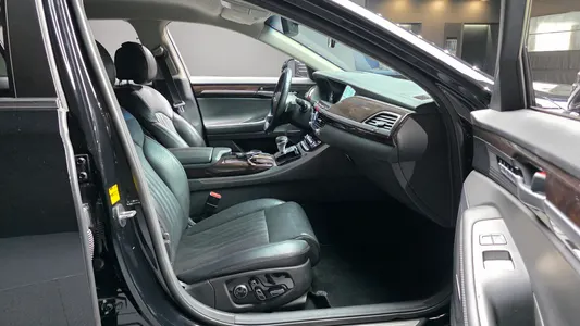 Genesis EQ900 3.3 T-GDI AWD 2016 26