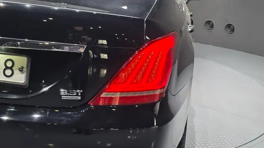 Genesis EQ900 3.3 T-GDI AWD 2016 23