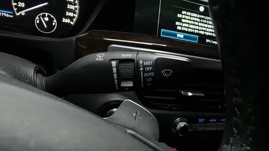 Genesis EQ900 3.3 T-GDI AWD 2016 27