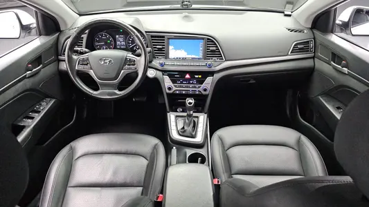 Hyundai AD 1.6 GDI 2017 7