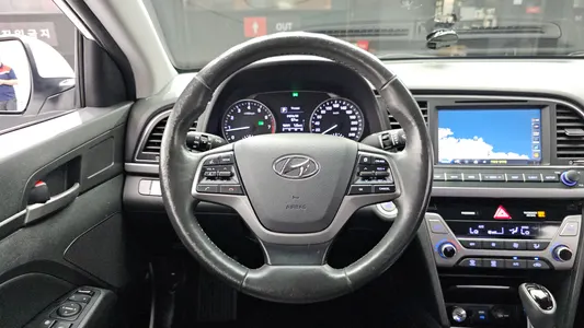Hyundai AD 1.6 GDI 2017 13