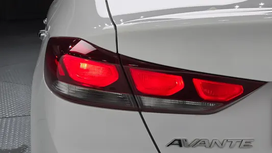 Hyundai AD 1.6 GDI 2017 23