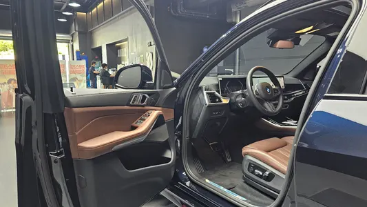 BMW X5 (G05) xDrive 40i M 2025 10