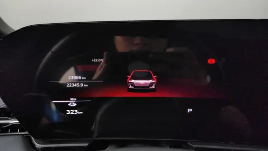 Audi A6 e- S Line 2025 8
