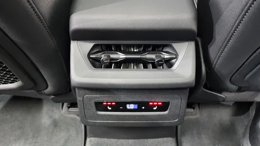 Audi A6 e- S Line 2025 33