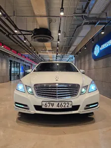 Mercedes-Benz E-Class W212 E300 2011