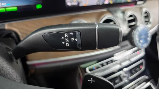 Mercedes-Benz E-Class W213 E300e 2019 9