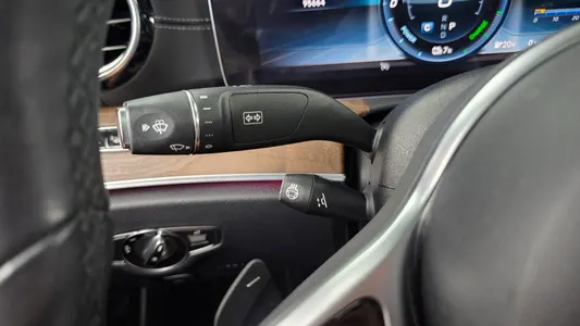 Mercedes-Benz E-Class W213 E300e 2019 29