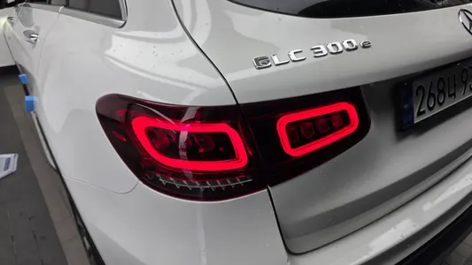 Mercedes-Benz GLC-Class X253 GLC300e 4MATIC 2021 23