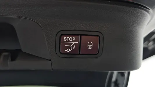 Mercedes-Benz GLC-Class X253 AMG GLC63 S 4MATIC+ 2018 28