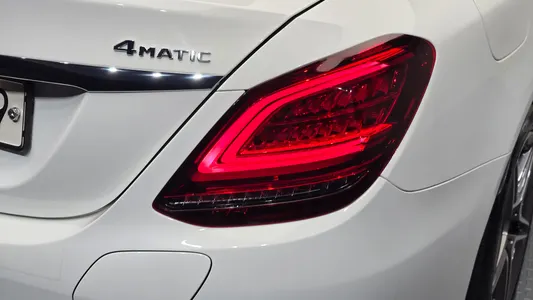 Mercedes-Benz C-Class W205 C300e 4MATIC AMG Line 2020 23