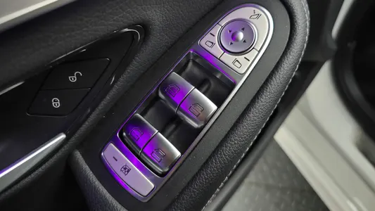 Mercedes-Benz C-Class W205 C300e 4MATIC AMG Line 2020 28