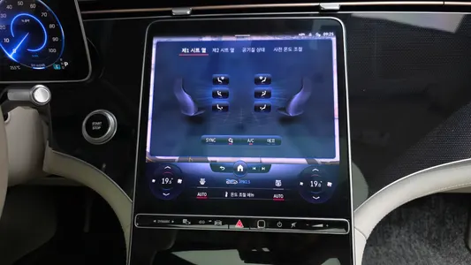 Mercedes-Benz EQS V297 EQS350 2022 12