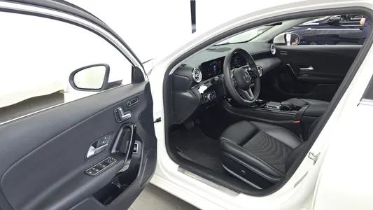 Mercedes-Benz A-Class W177 A220 2020 10