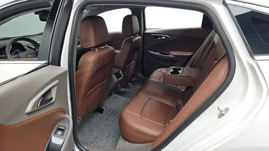 Chevrolet 말리부 2.0 LT 2016 11