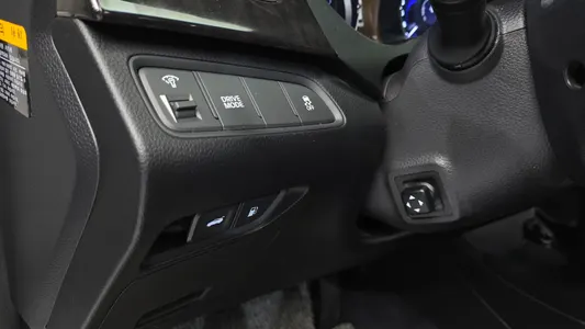 Hyundai HG 2014 27