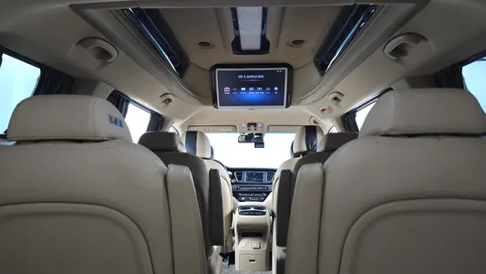 Kia 카니발 9 2019 31