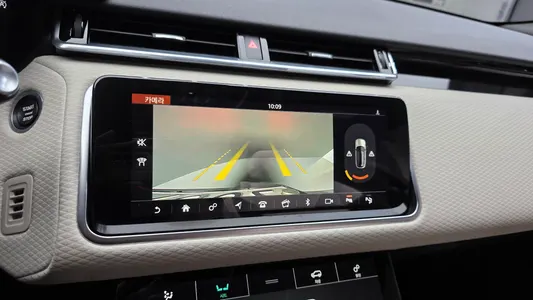 Land Rover 레인지로버 벨라 2.0 D240 R- SE 2019 14