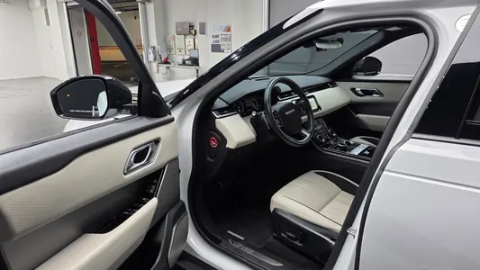 Land Rover 레인지로버 벨라 2.0 D240 R- SE 2019 10