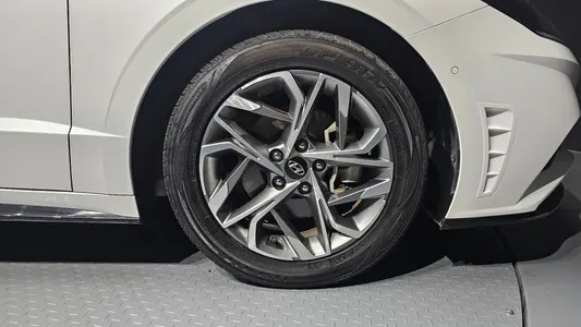 Hyundai (DN8) 2.0 2021 21