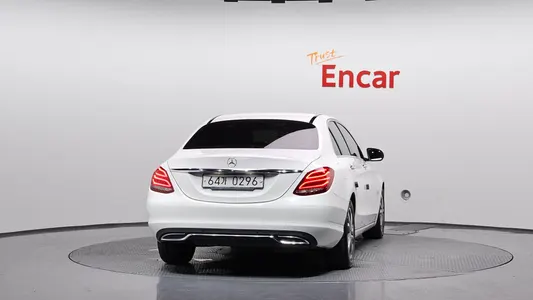 Mercedes-Benz C-Class W205 C220 d 2016 4