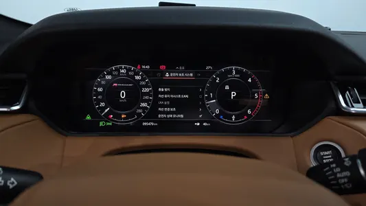Land Rover 레인지로버 벨라 3.0 D300 R- HSE 2018 7